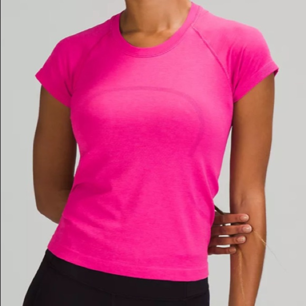 Lululemon Swiftly Tech SS 2.0 Race * Sonic pink